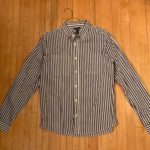 Striped Long Sleeve Button-Down shirt, L